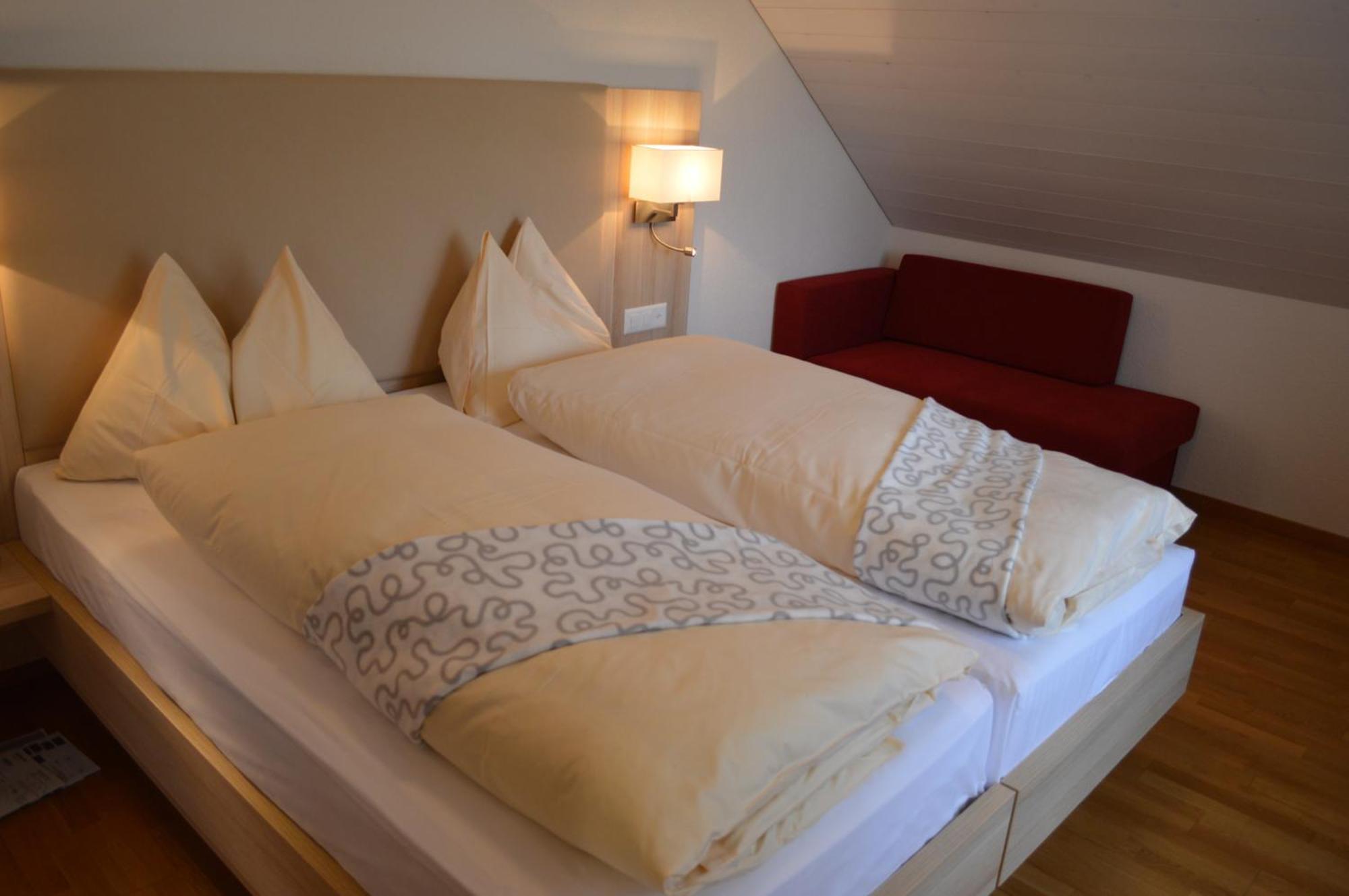Hirschen Eggiwil Hotell Rom bilde